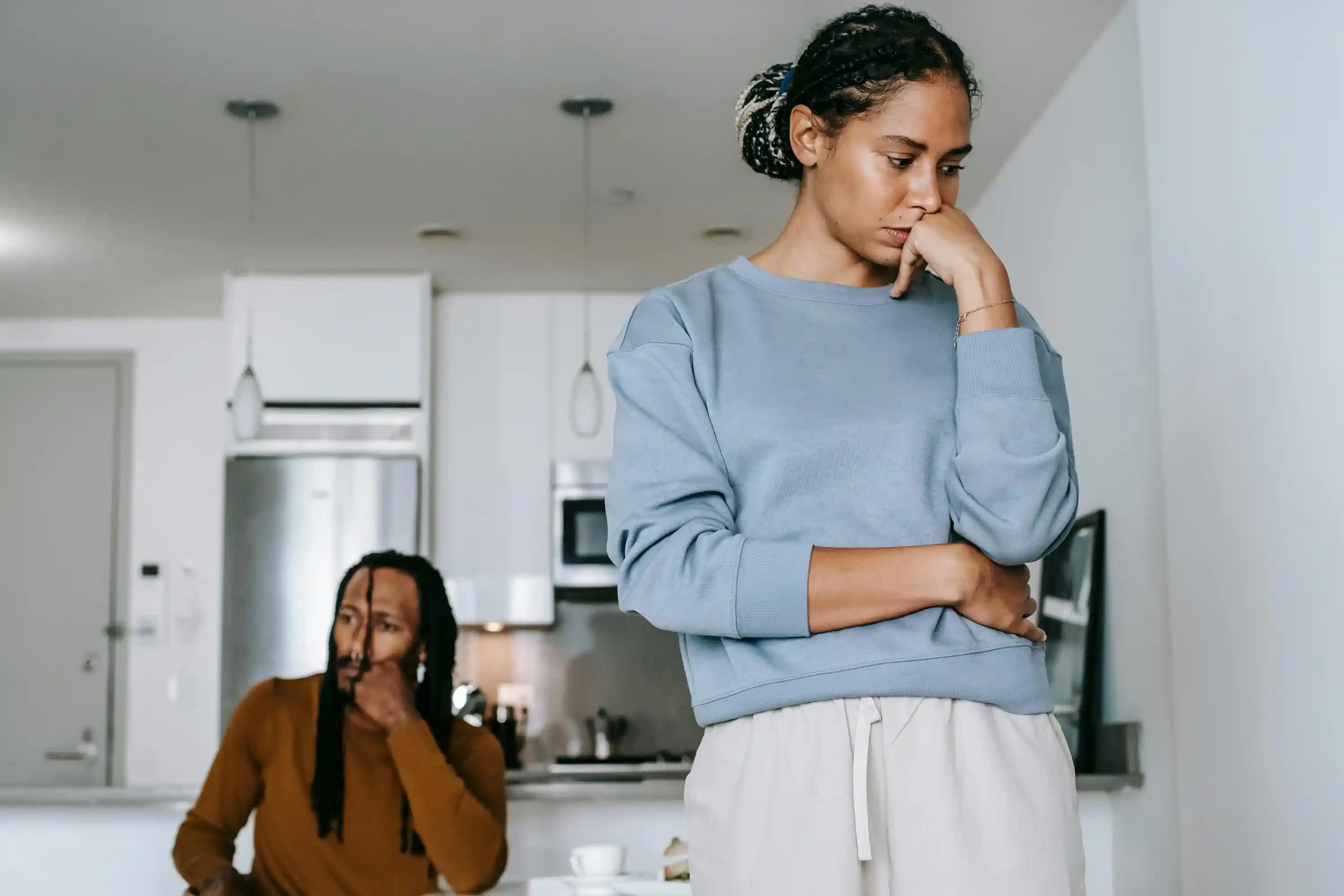 Les Troubles Érectiles : Quand l’Intimité du Couple en Souffre